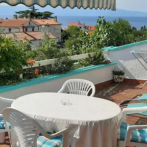 Apartament Ljuba I Mare
